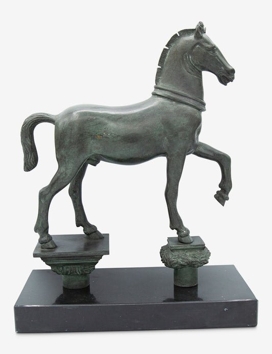 Pferd in der Basilika San Marco 001